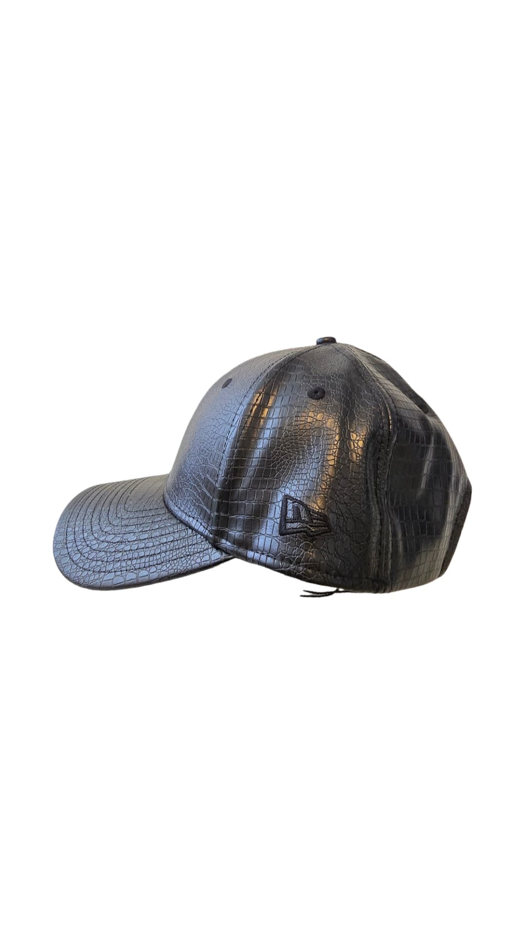 Gorra deportiva  ajustable New Era estilo piel de Serpiente.