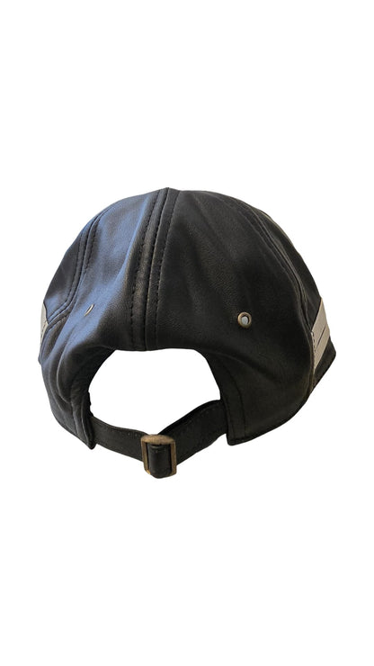 Gorra  ajustable de cuero auténtico de Colombia.